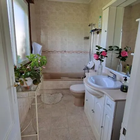 Corazon Do Val Da Lourina-area Vigo * Pontevedra