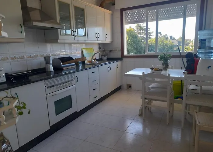 Corazon Do Val Da Lourina-area Vigo 公寓